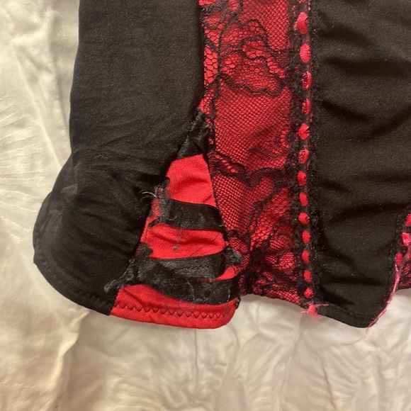 Ladies Pink and Black Corset from Spencer’s size small - Picture 3 of 9